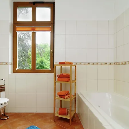 Forest Retreat Near Berlin, Cleaning Included Appartement Fürstenwalde
