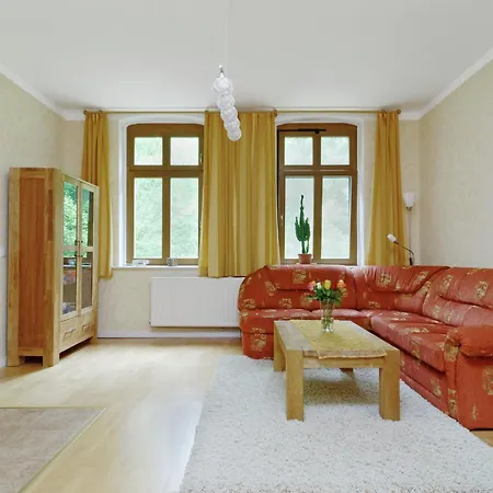 Forest Retreat Near Berlin, Cleaning Included *