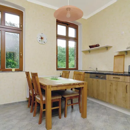 Forest Retreat Near Berlin, Cleaning Included *